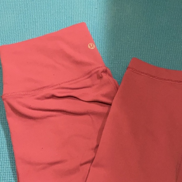 lulu lemon pink aligns - Picture 3 of 4